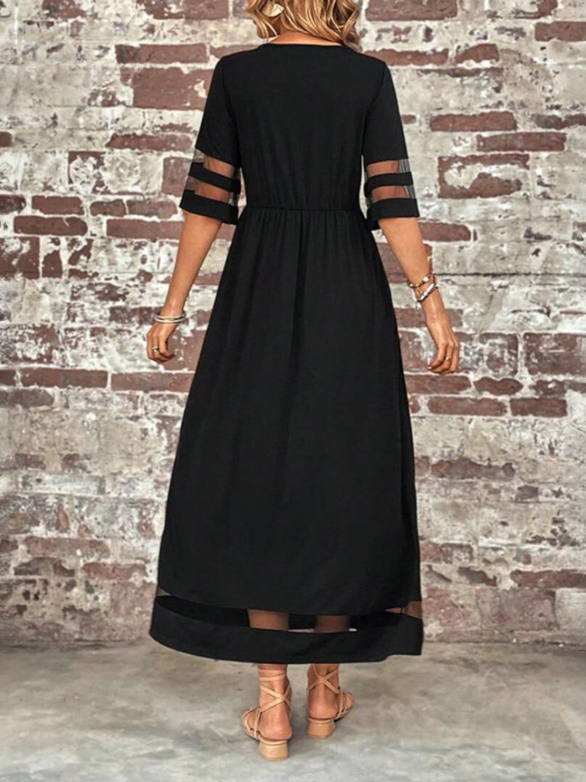 Esme - Chic Šaty s Flattering Krytím pro Břicho