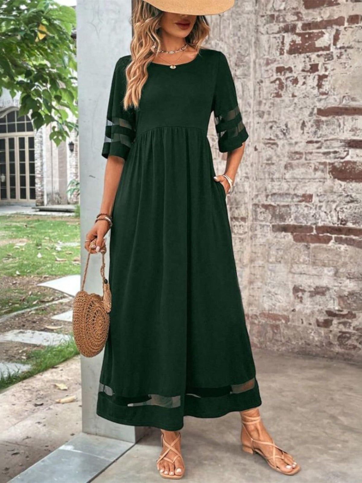 Esme - Chic Šaty s Flattering Krytím pro Břicho